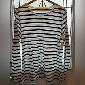Amazon Essentials Black & White Striped Long-Sleeve Tee